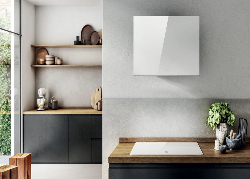 Elica PLAT WH/F/55 – Strakke 55 cm Wandafzuigkap in Wit Glas met Slimme Technologie